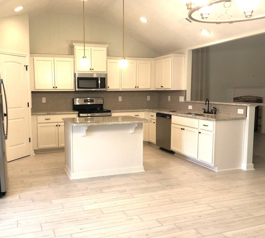 1222 Belgrove Dr - Photo 6 of 18