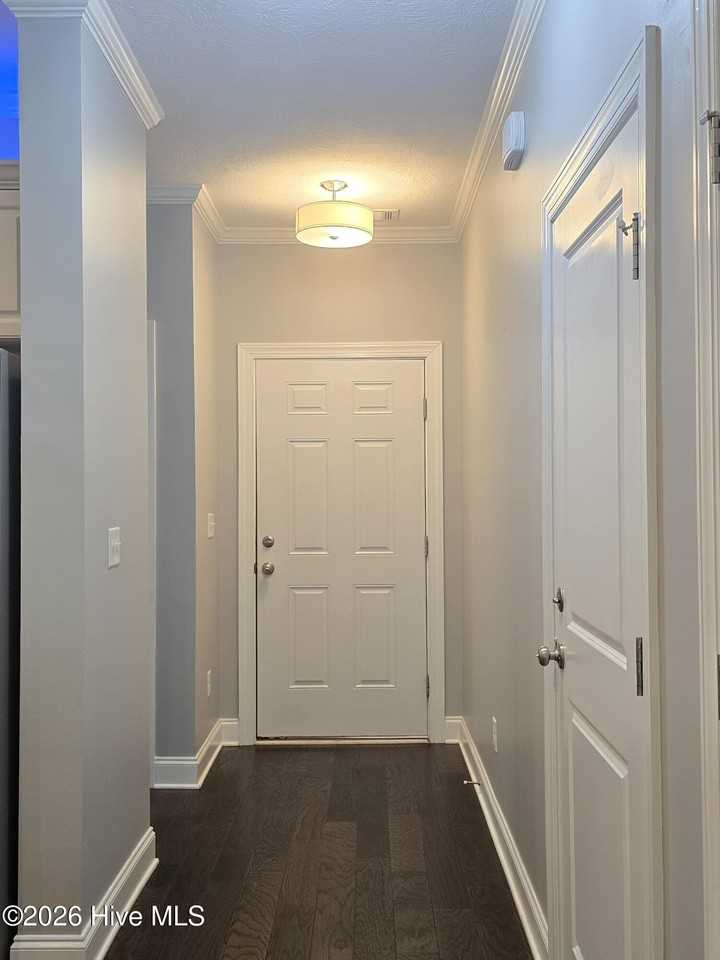 697 Red Cedar Ct - Photo 3 of 26