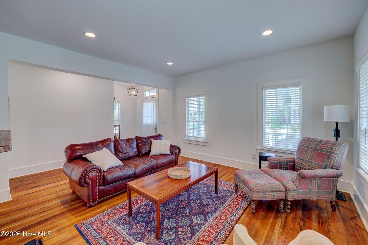 414 Orange St #A - Photo 3 of 11