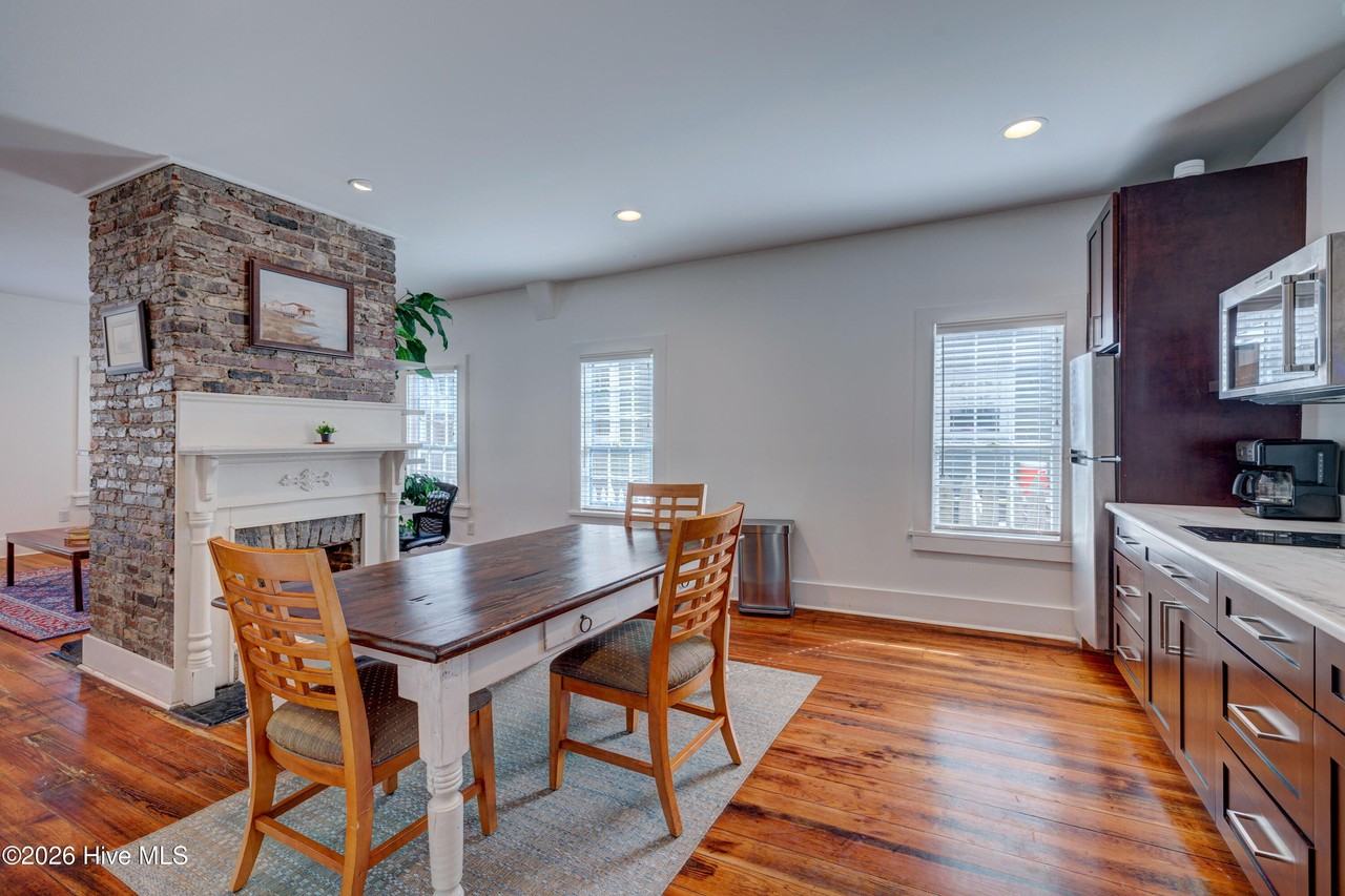 414 Orange St #A - Photo 5 of 11