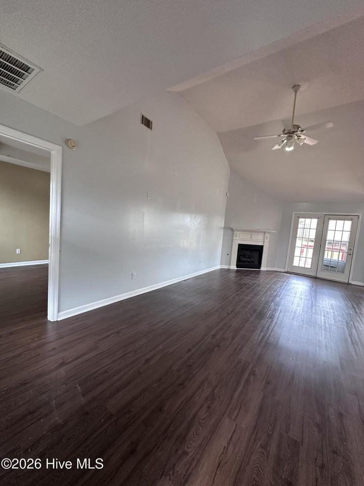 2606 Clarkston Ct - Photo 3 of 39