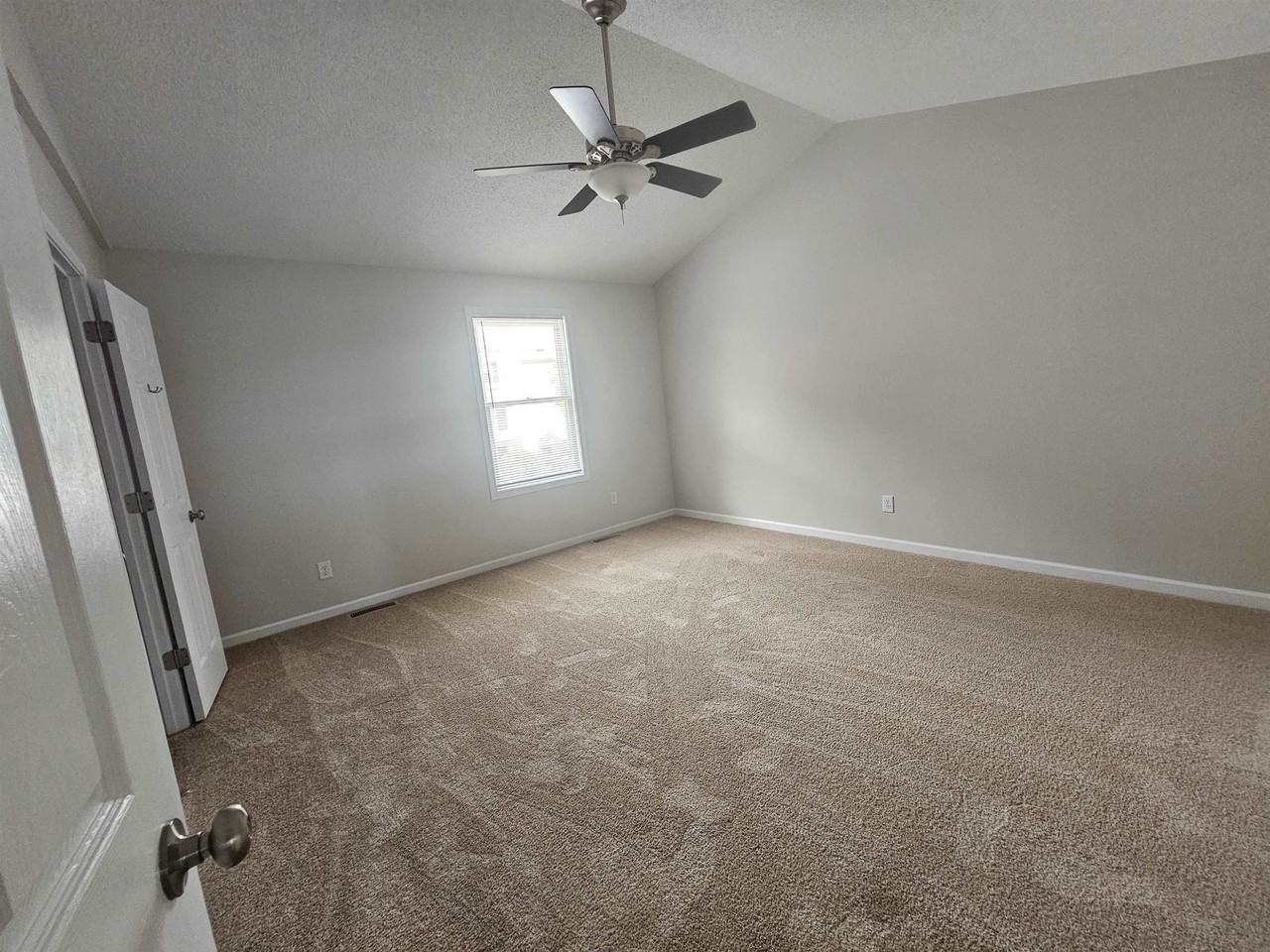 2329 Avalon Woods Dr - Photo 7 of 11