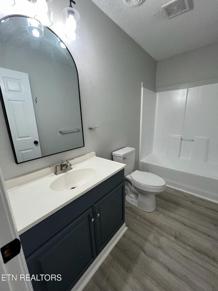 1312 George Ave #C - Photo 5 of 15