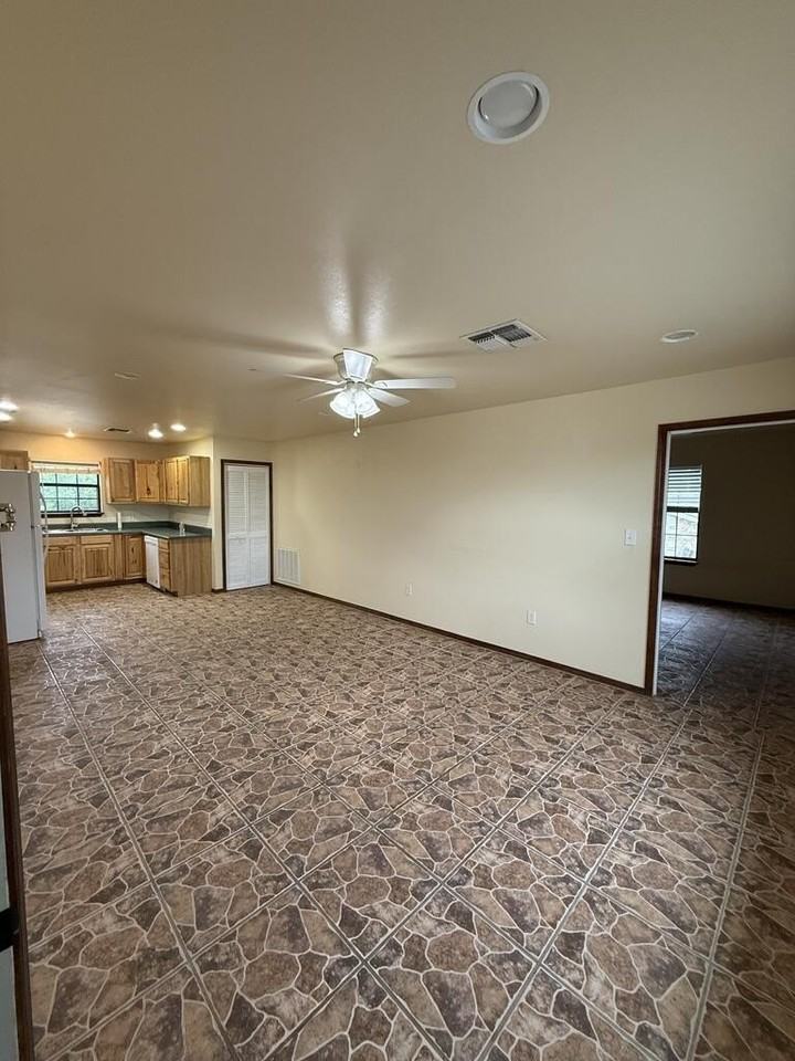 1441 Hidden Acres Rd - Photo 2 of 18