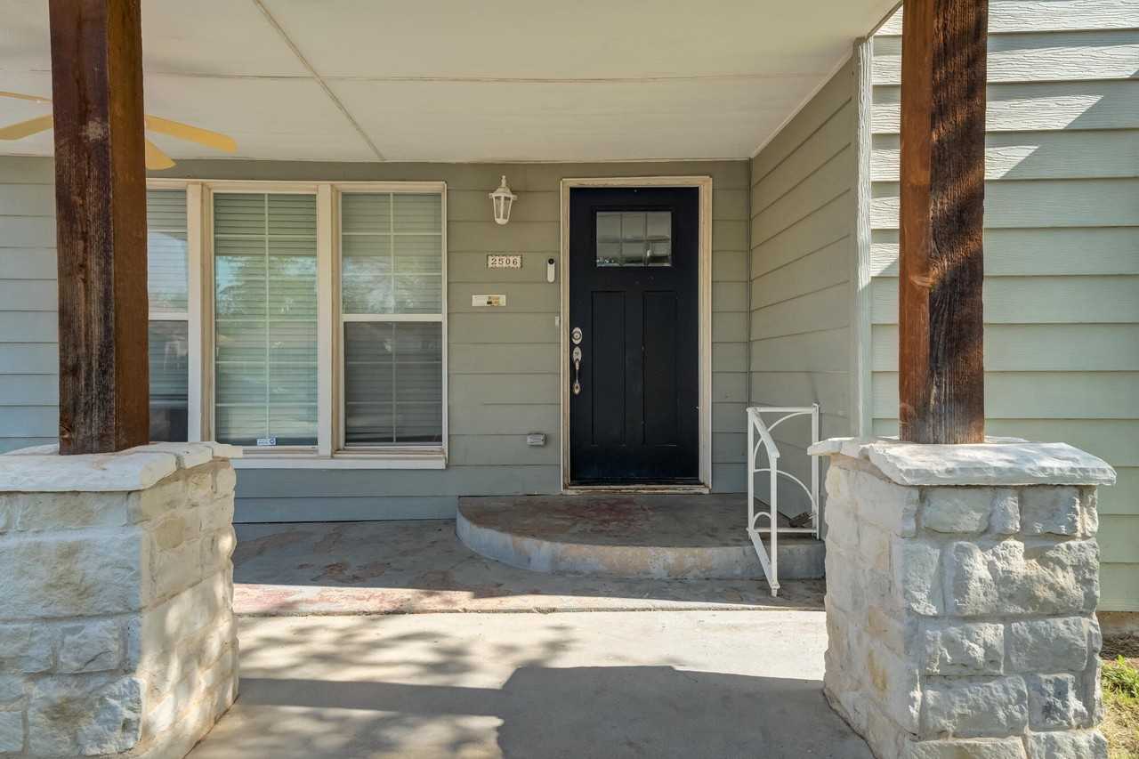 2506 24th St - Photo 4 of 37