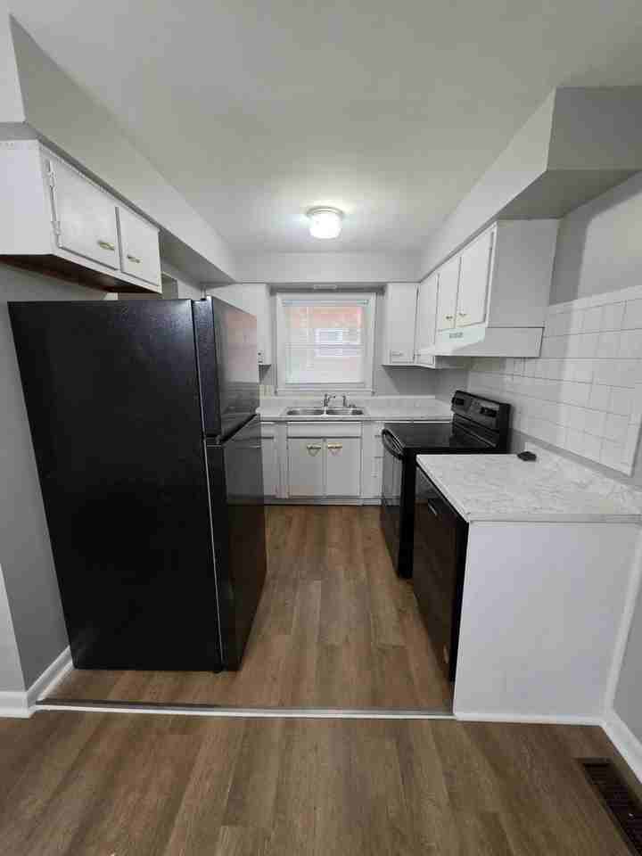 2024 Heather Way - Photo 2 of 17