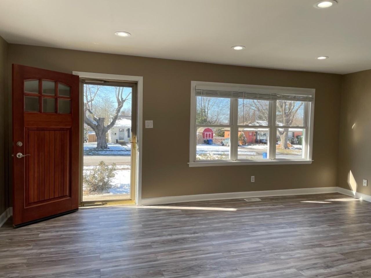 2470 Millbrook Dr - Photo 4 of 33