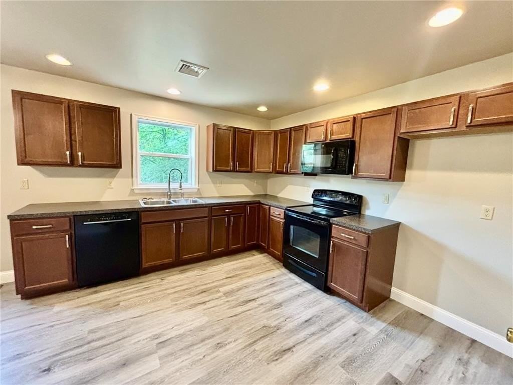 114 Frog Hollow Ln - Photo 5 of 9