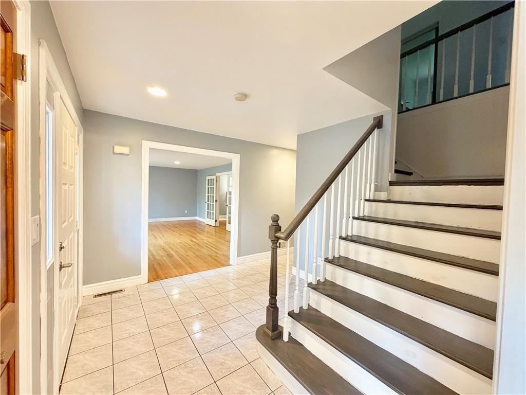 6133 Muhlenberg Ct - Photo 3 of 50