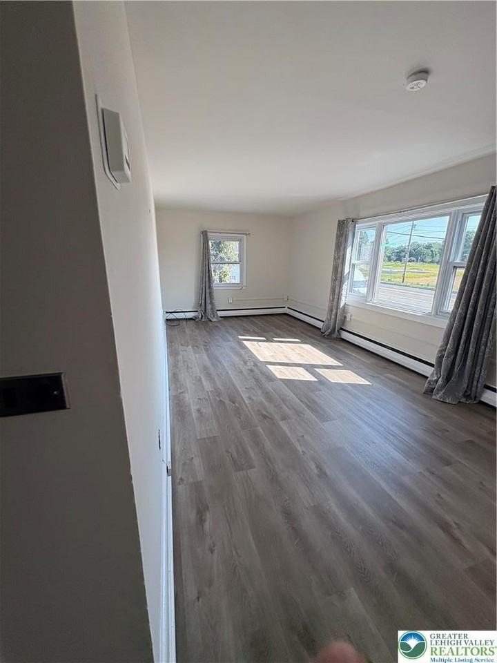 3837 Bath Pike - Photo 6 of 7