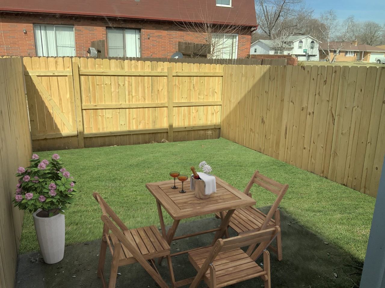 5590 Ironwood Ct - Photo 5 of 5