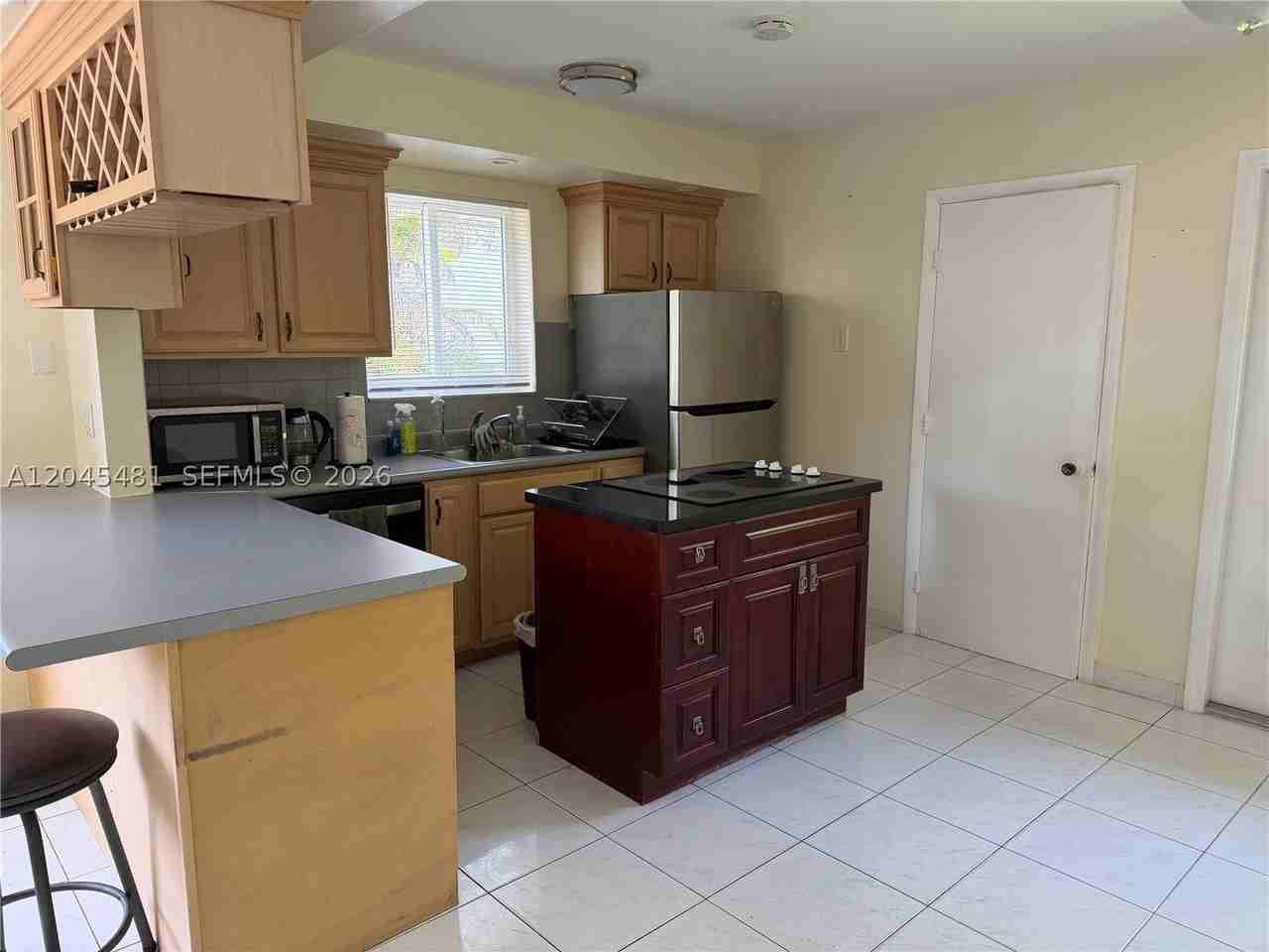 2862 Sw 38th Ave #BACK - Photo 7 of 19