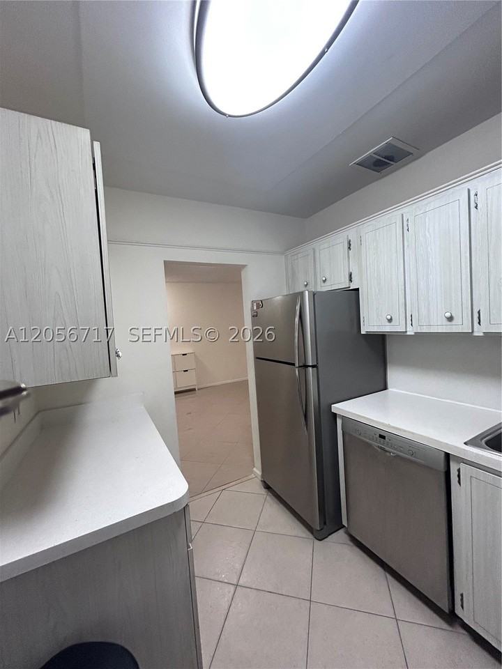 5700 Ne 22nd Way #324 - Photo 2 of 23