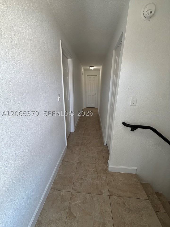 11 Antilla Ave #B - Photo 6 of 12