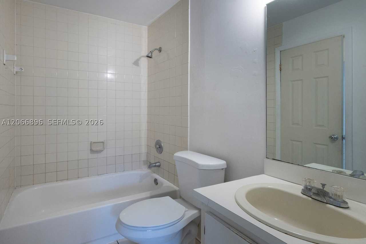 6305 W 22nd Ct #203 - Photo 4 of 15