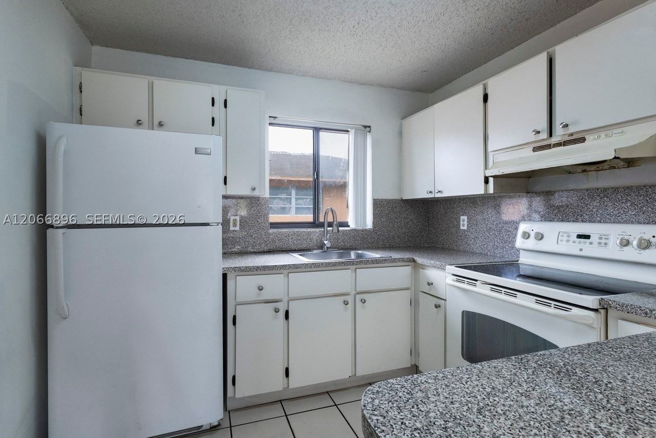 6305 W 22nd Ct #203 - Photo 7 of 15