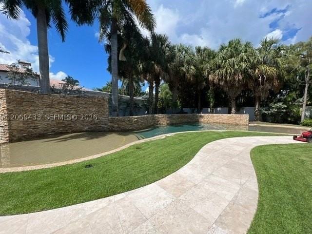 180 Ocean Blvd - Photo 5 of 15