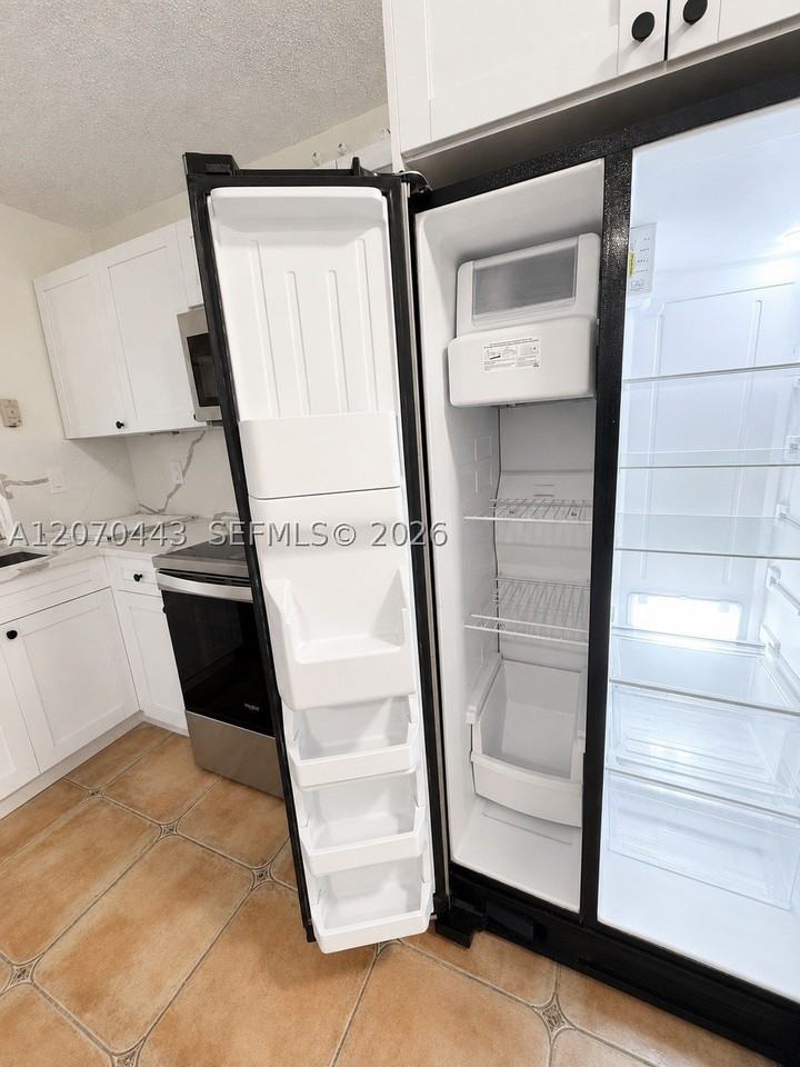 3522 Torremolinos Ave #E31 - Photo 5 of 20