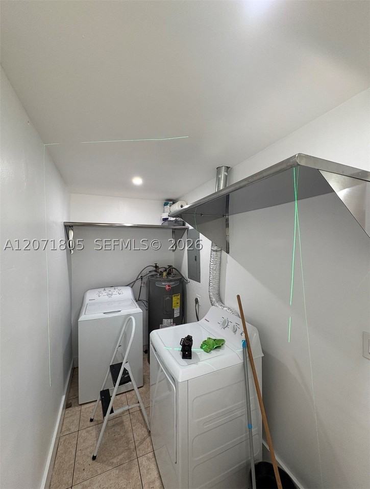 5080 Sw 26th Ave #2 - Photo 5 of 8