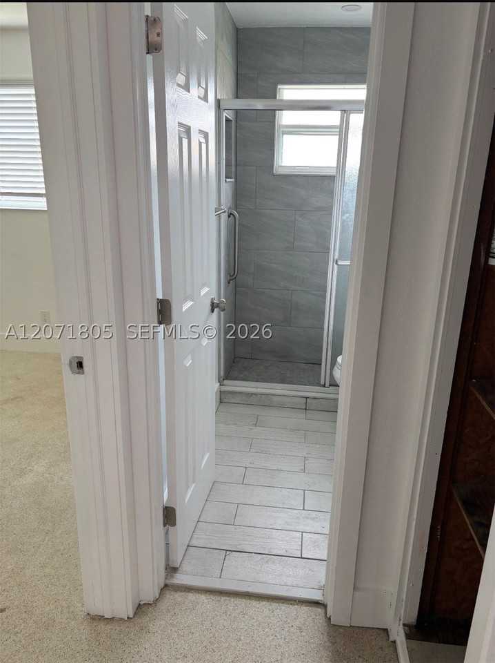 5080 Sw 26th Ave #2 - Photo 7 of 8