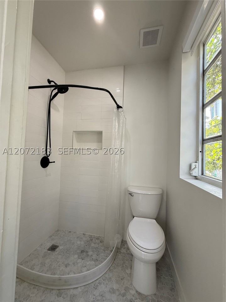 723 2nd St #3 - Photo 7 of 7