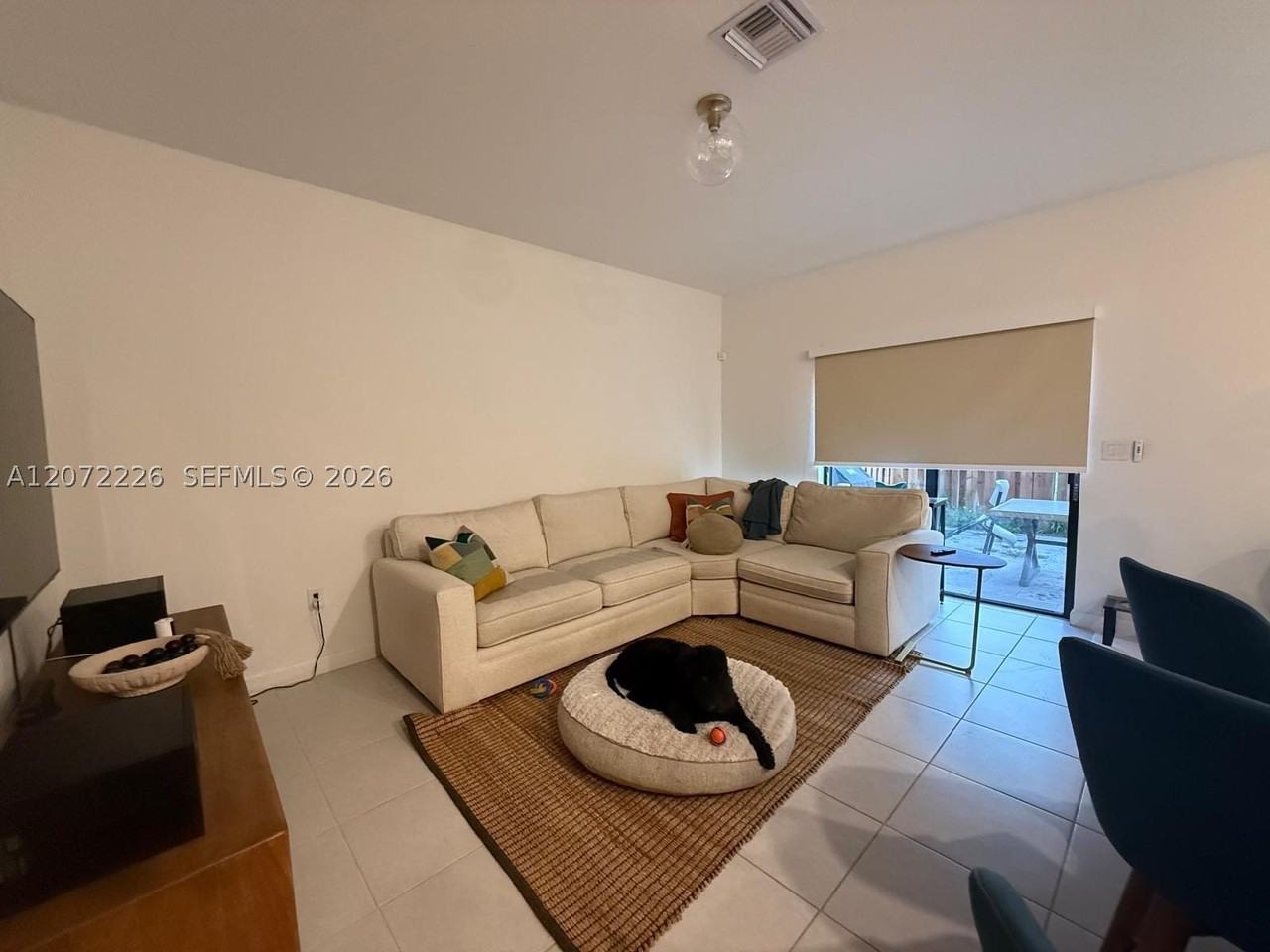 20848 Ne 7th Ct - Photo 4 of 10