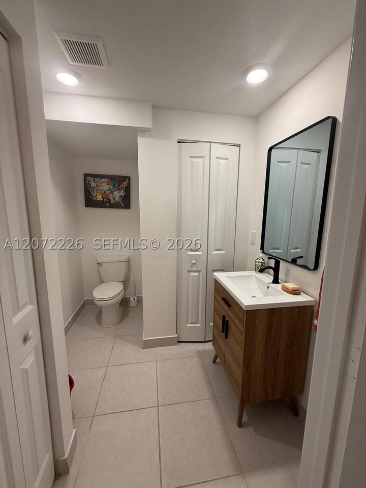 20848 Ne 7th Ct - Photo 6 of 10