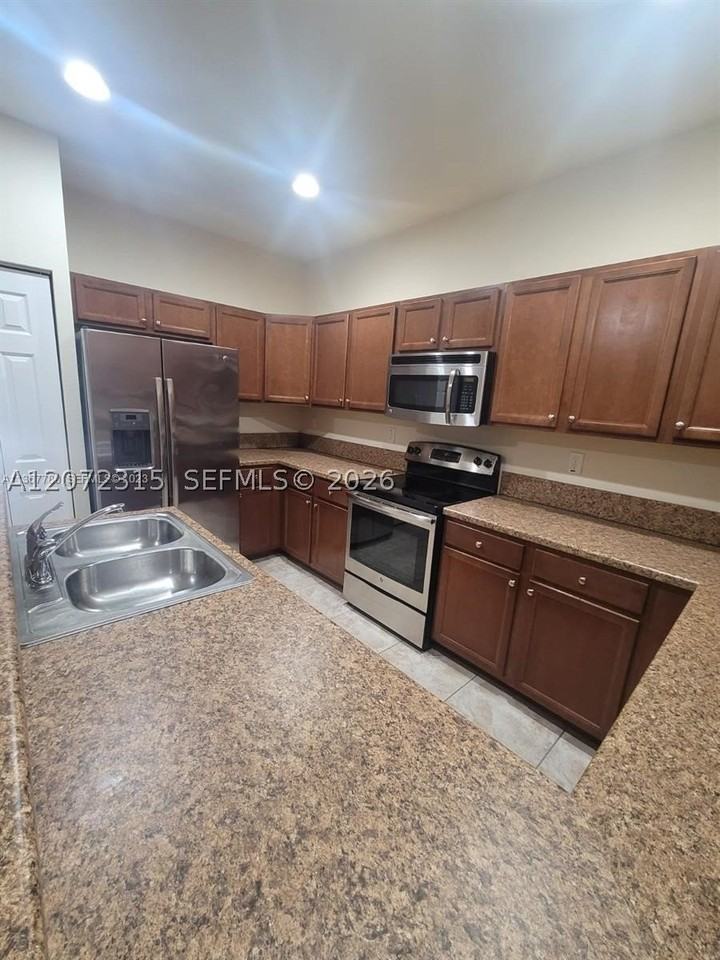 8935 W 35th Ln #8935 - Photo 6 of 30