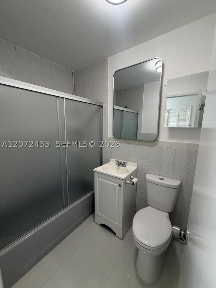 8258 Sw 148th Pl #REAR - Photo 5 of 9