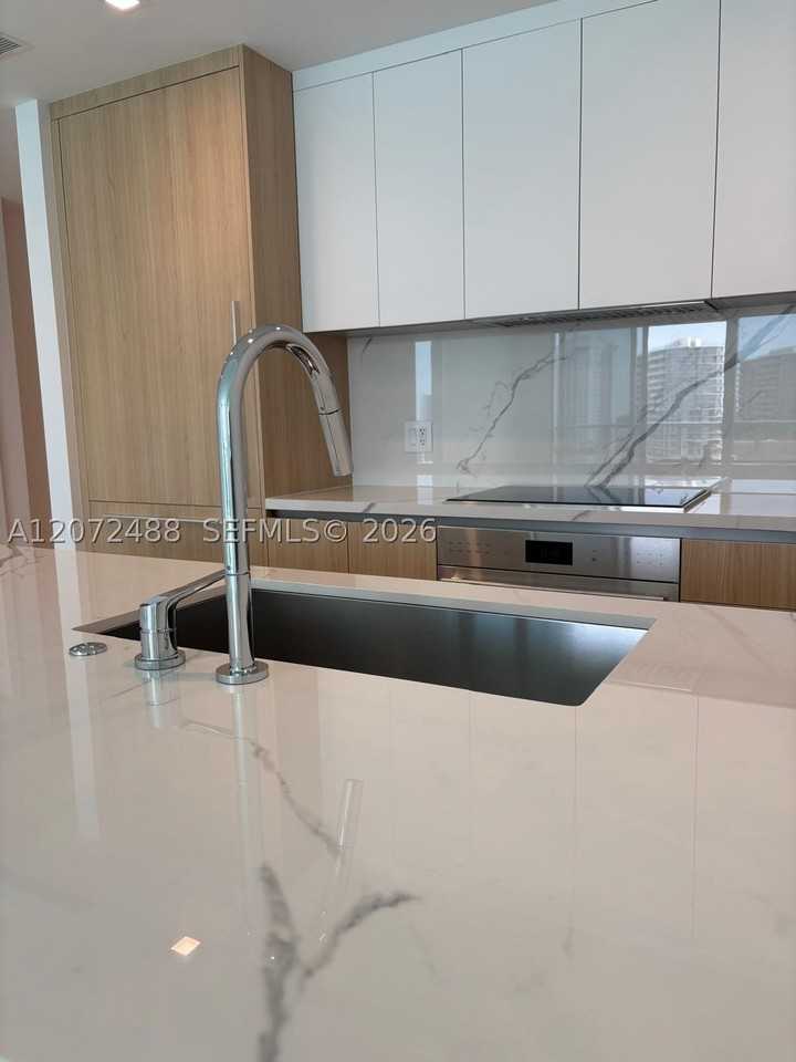 Laguna Cir #809 - Photo 3 of 10