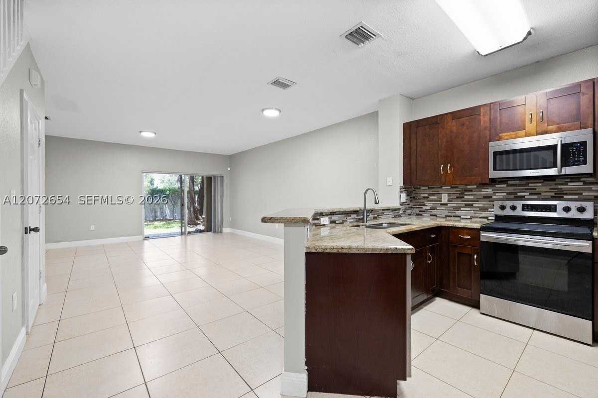 7929 Tuscany Dr - Photo 6 of 27