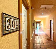 934 Michigan Ave #304 - Photo 1 of 1