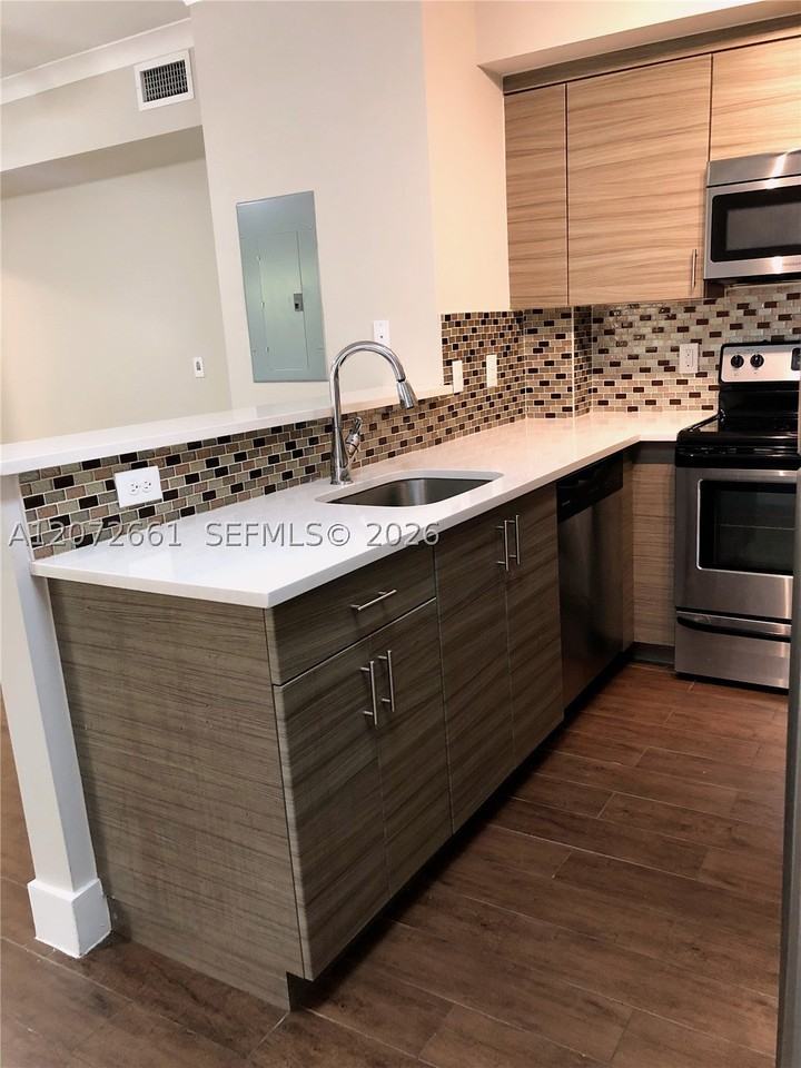 222 Sidonia Ave #12 - Photo 2 of 17