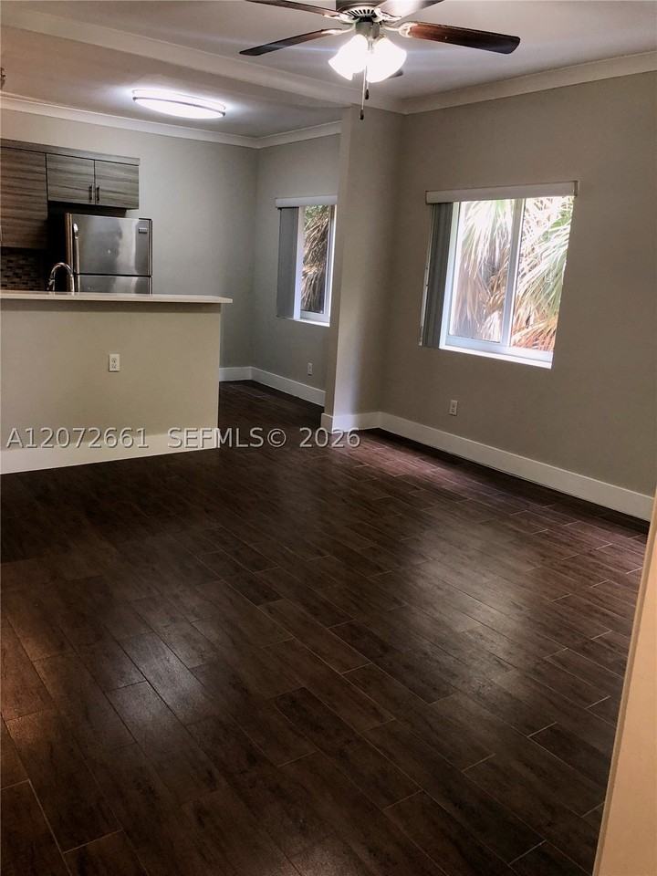 222 Sidonia Ave #12 - Photo 6 of 17