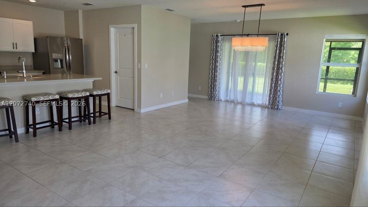 3809 Se Lee St - Photo 5 of 19