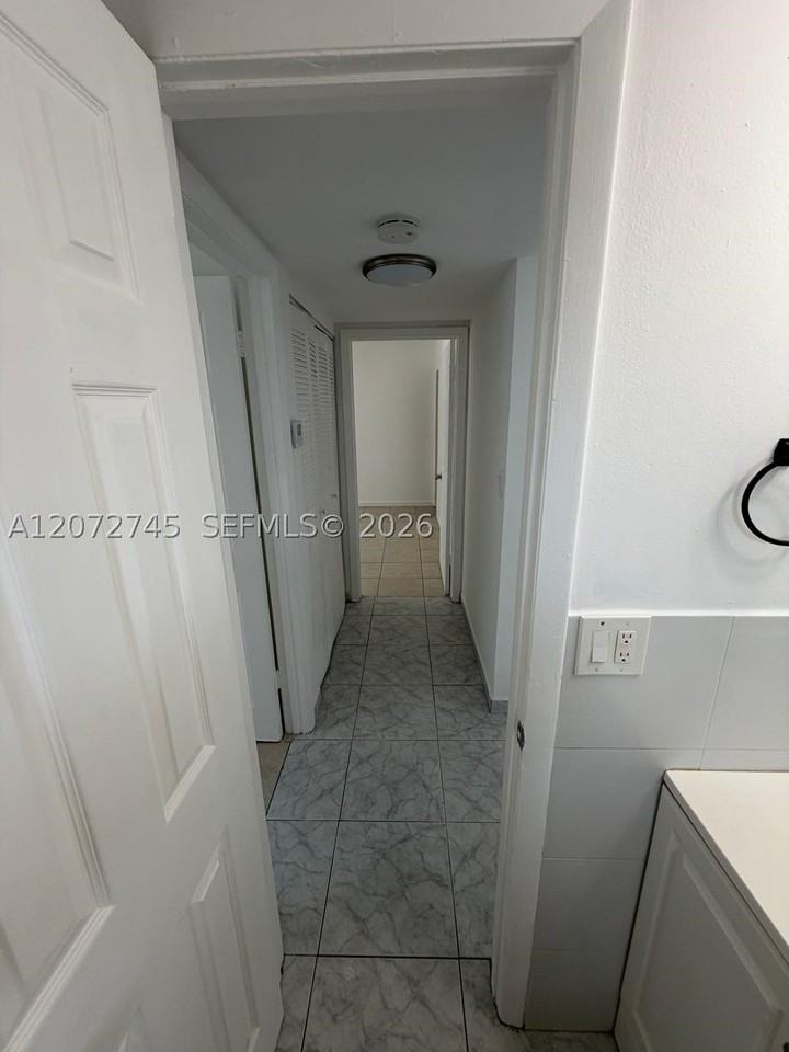 1290 Ne 119th St #2A - Photo 5 of 10