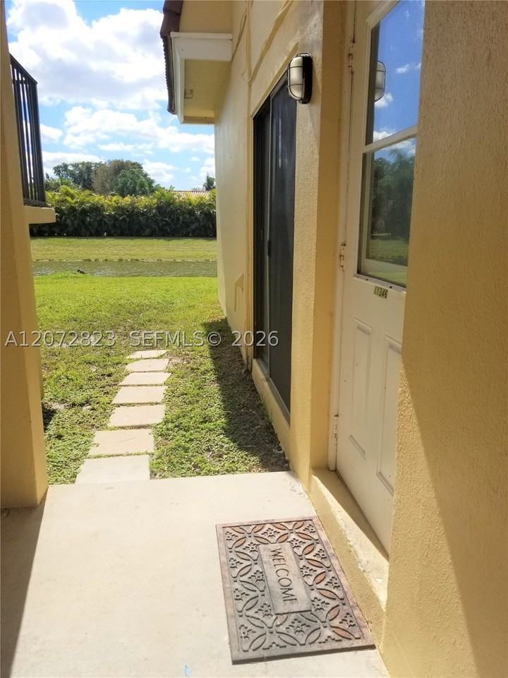 11334 Royal Palm Blvd #11334 - Photo 4 of 32