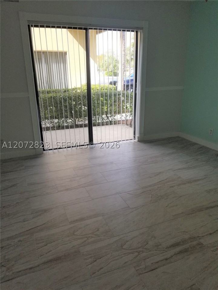11334 Royal Palm Blvd #11334 - Photo 7 of 32