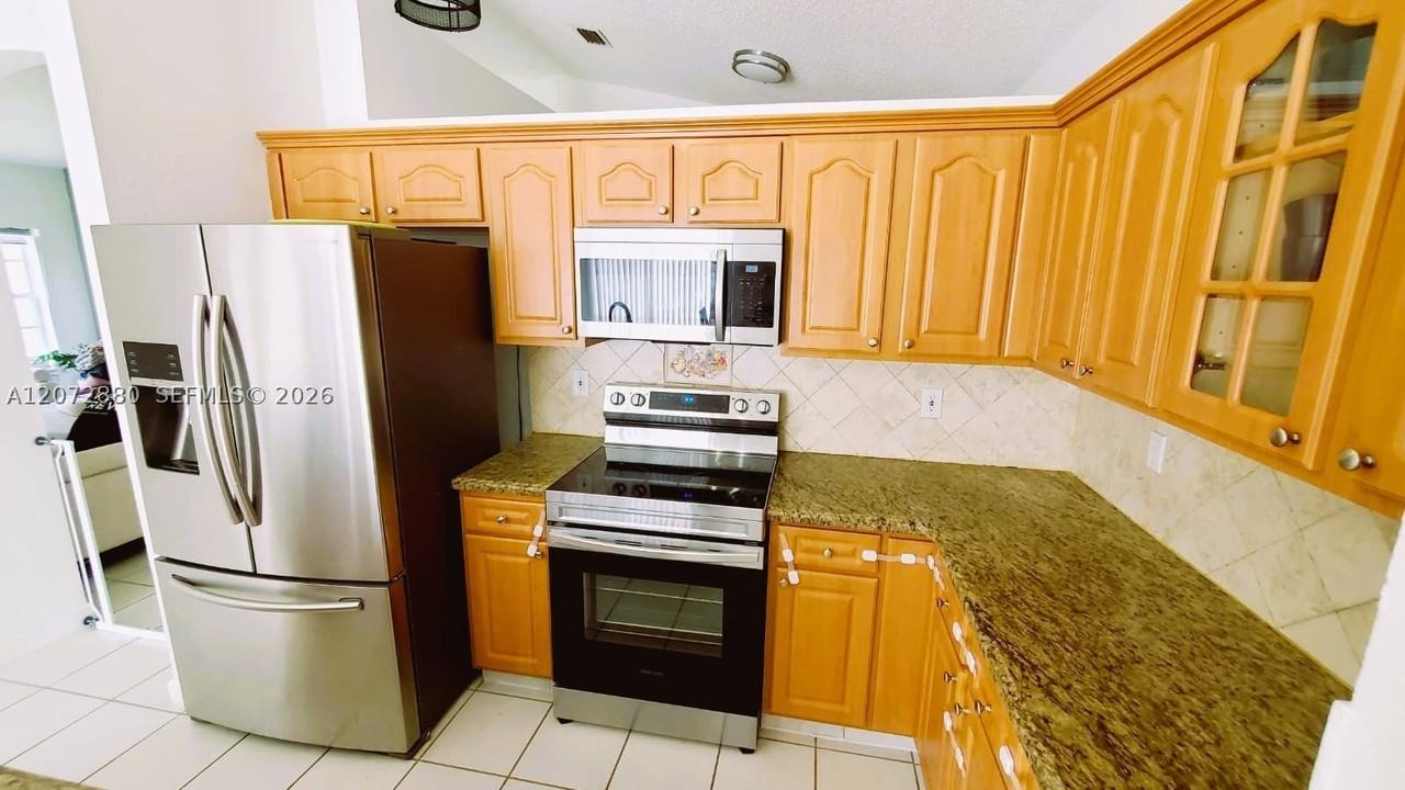 10273 Sw 162nd Ct #0 - Photo 4 of 29