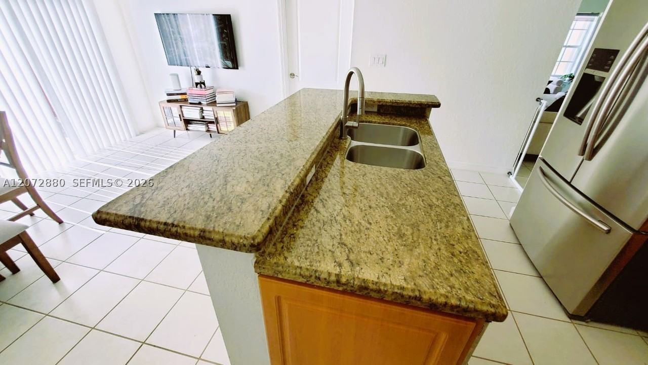 10273 Sw 162nd Ct #0 - Photo 7 of 29