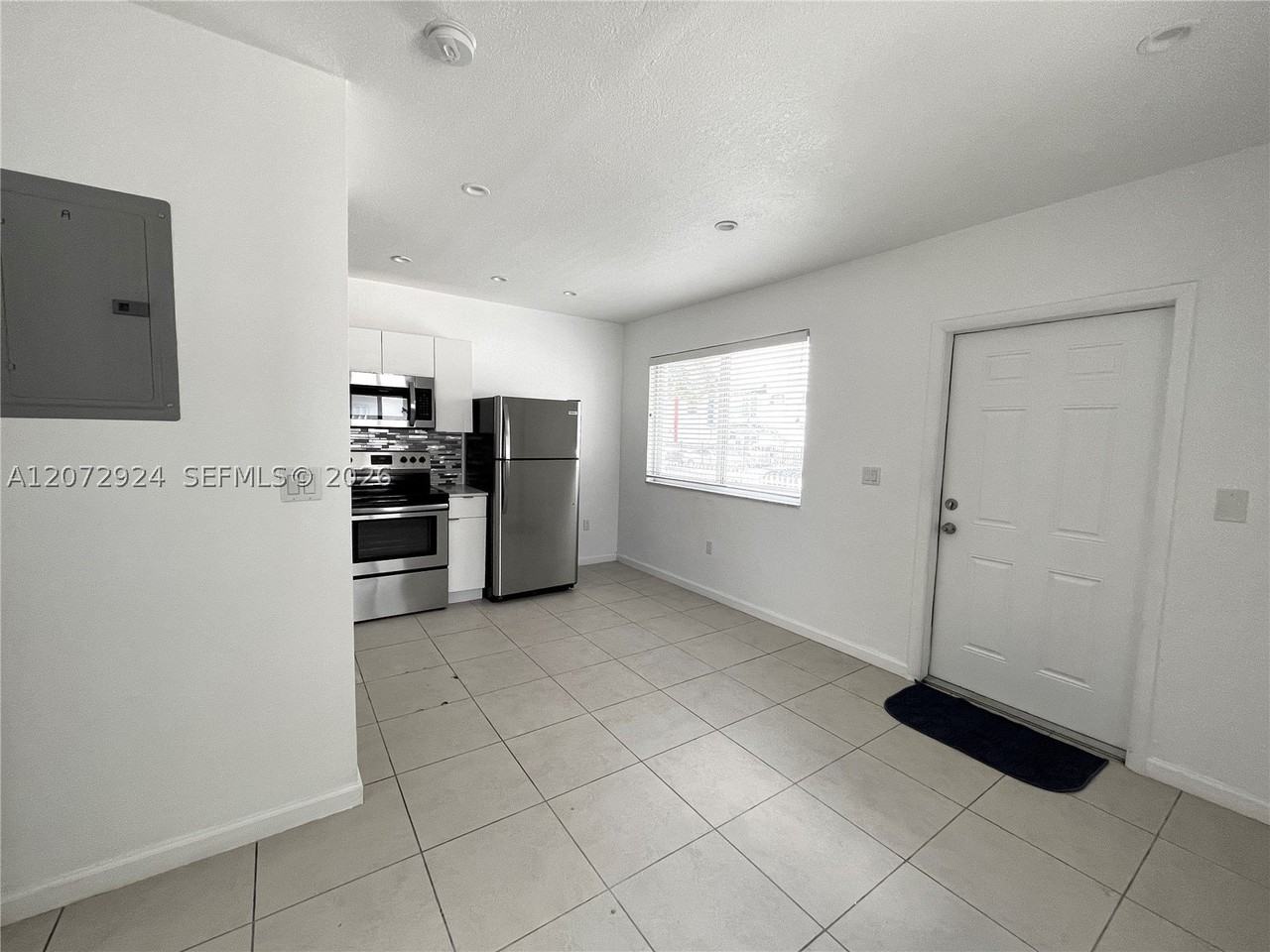 6331 Ne 4th Ct #1 - Photo 7 of 10