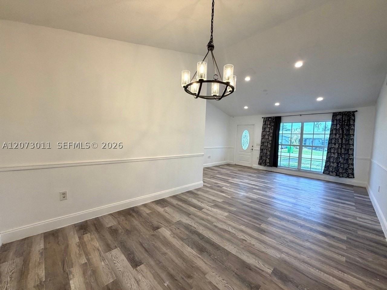 11641 Nw 42nd St - Photo 3 of 18