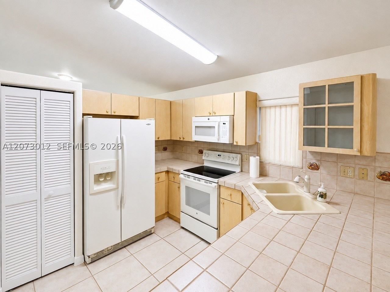 9999 Nw 126th Ter - Photo 5 of 11