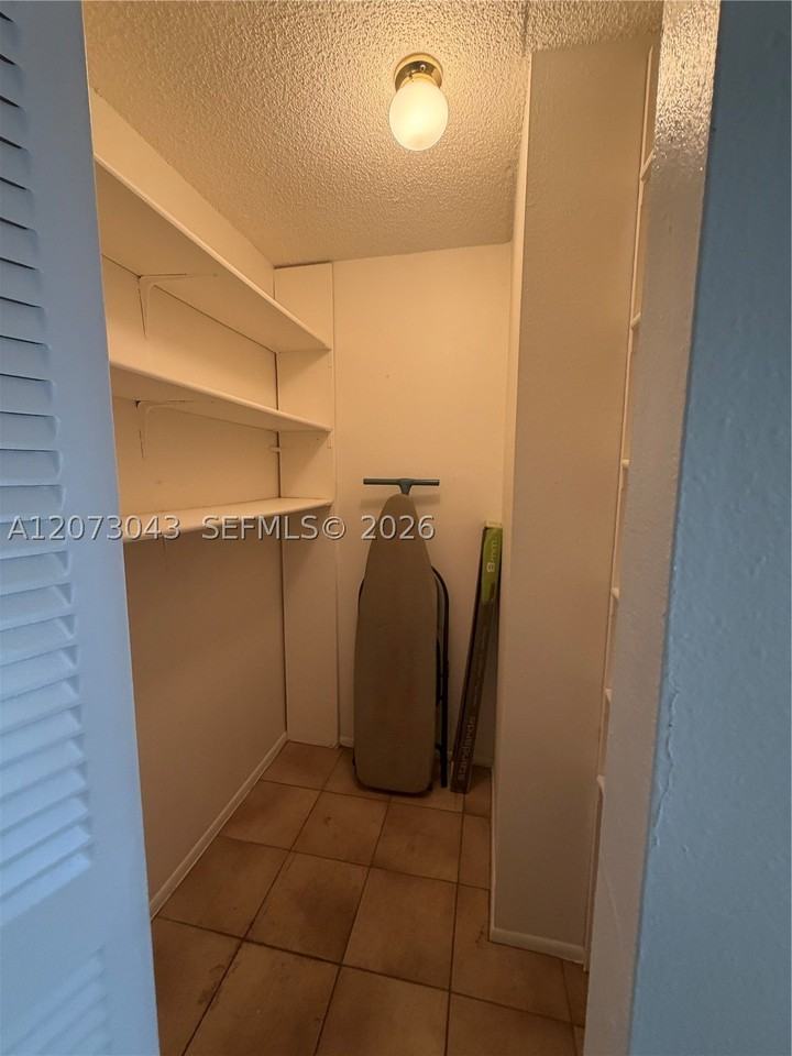 1825 W 44th Pl #308 - Photo 3 of 7