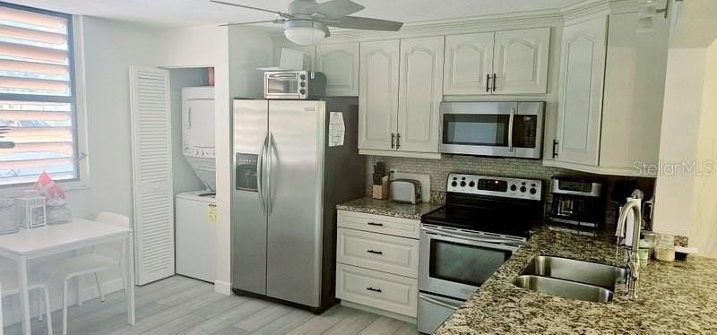 132 Wild Palm Dr #132 - Photo 3 of 21