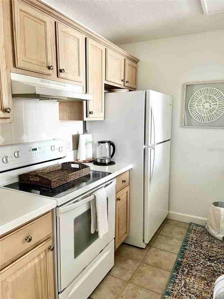 750 N Tamiami Trl #708 - Photo 5 of 43