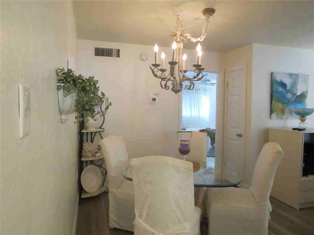 615 S Palm Ave #4 - Photo 7 of 13