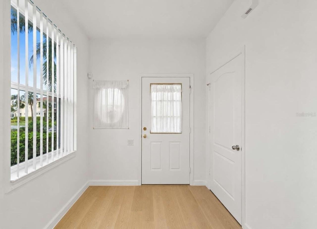 1183 Jonah Dr - Photo 4 of 22
