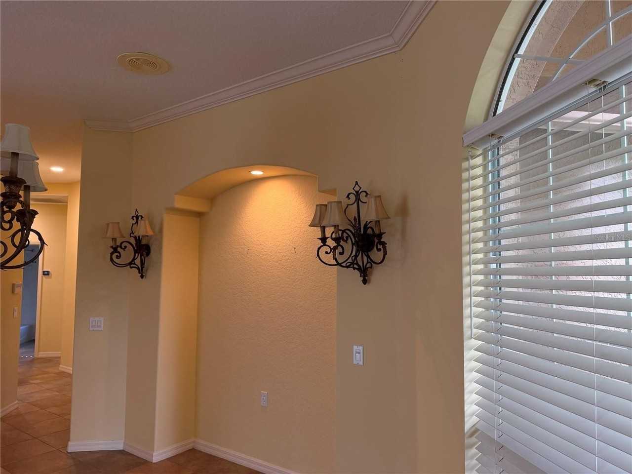 8544 Park Shore Ln - Photo 6 of 35
