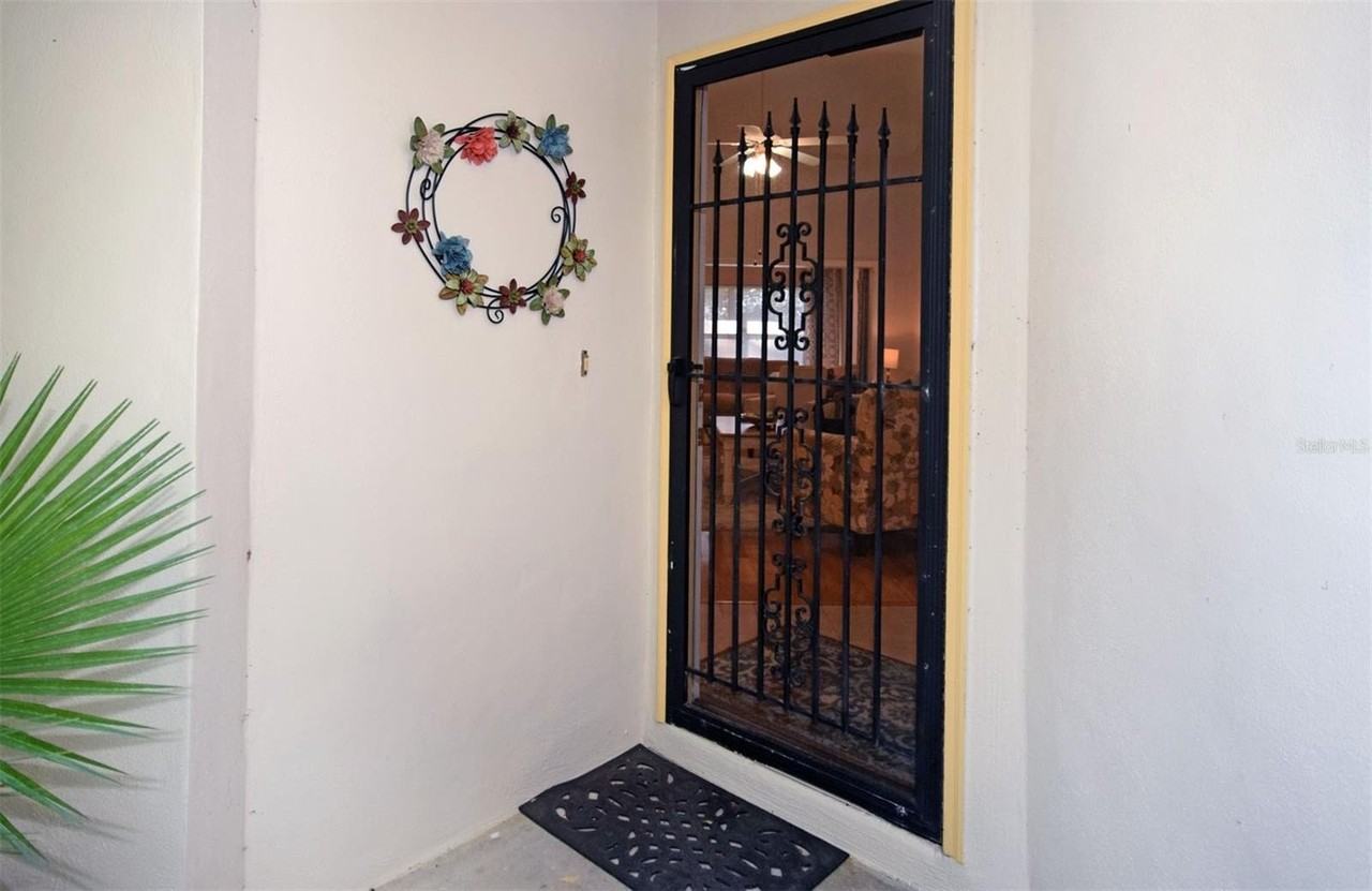 231 Southampton Ln #277 - Photo 4 of 46